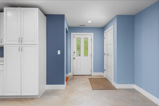 54 Allapartus Road, Ossining, NY 10562