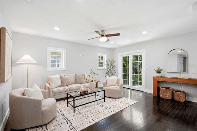 2720 10TH STREET N, St Petersburg, FL 33704