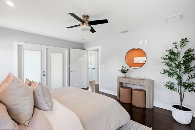 2720 10TH STREET N, St Petersburg, FL 33704