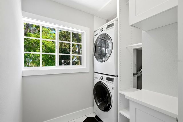 2720 10TH STREET N, St Petersburg, FL 33704