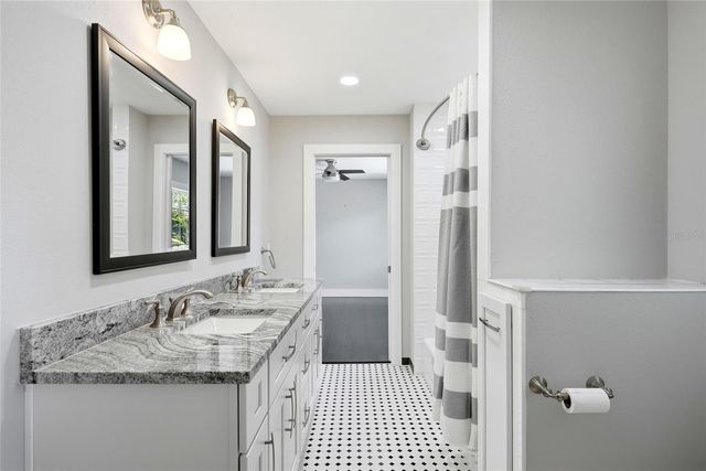 2720 10TH STREET N, St Petersburg, FL 33704