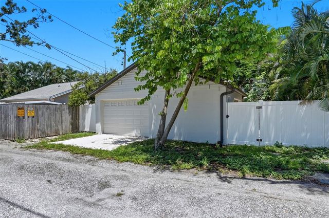 2720 10TH STREET N, St Petersburg, FL 33704
