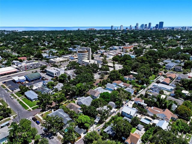 2720 10TH STREET N, St Petersburg, FL 33704