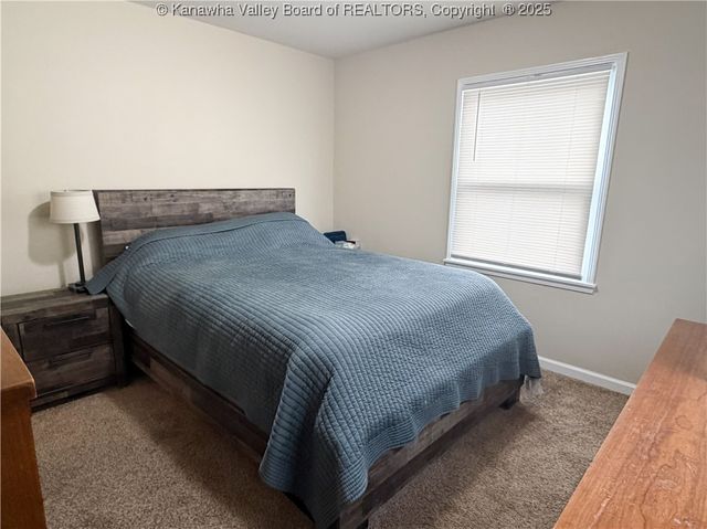 1009 Village Drive, South Charleston, WV 25309