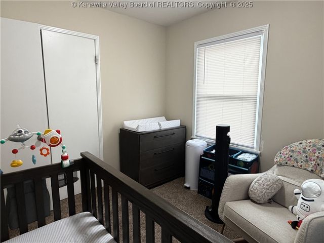 1009 Village Drive, South Charleston, WV 25309