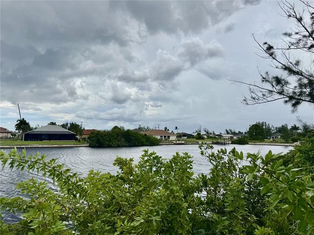 2108 NW 41ST PLACE, Cape Coral, FL 33993