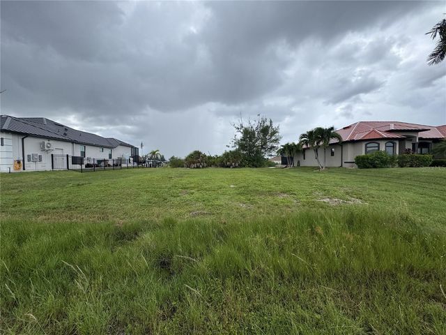 2108 NW 41ST PLACE, Cape Coral, FL 33993
