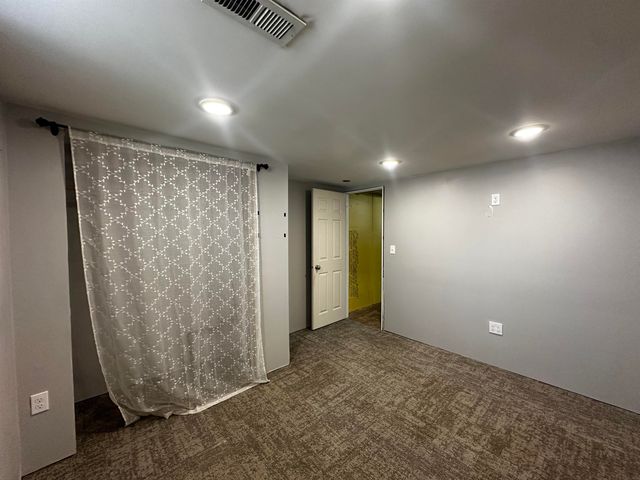 509 NW 4TH ST, Minot, ND 58703