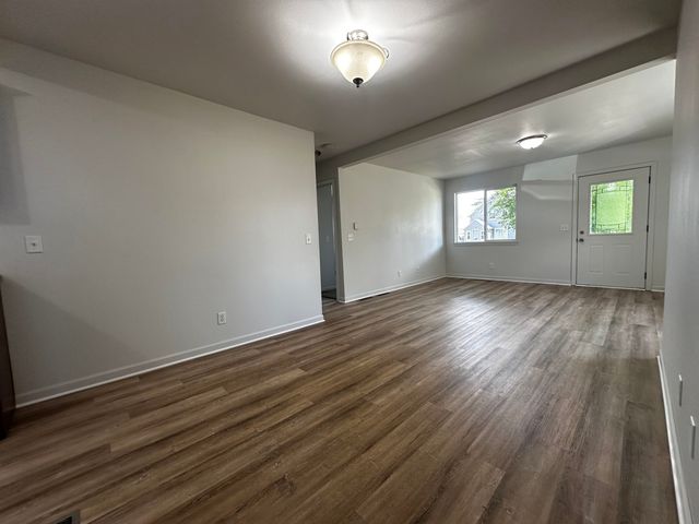 509 NW 4TH ST, Minot, ND 58703