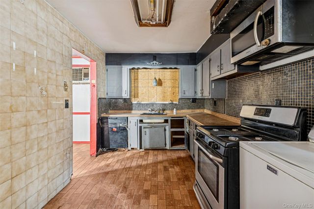 22 Conger Street, Staten Island, NY 10305