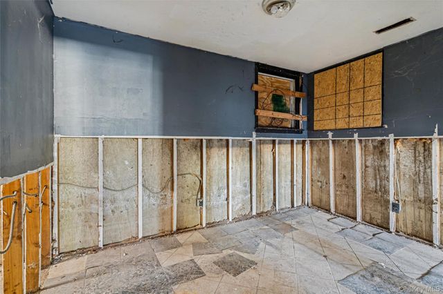 22 Conger Street, Staten Island, NY 10305