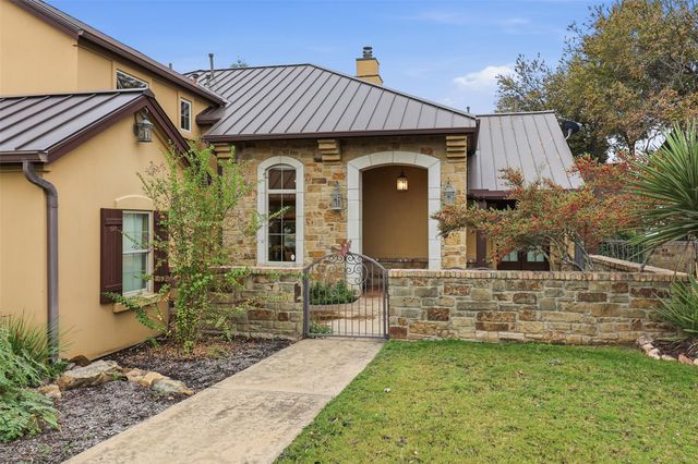 325 Wilderness DR W, Marble Falls, TX 78654