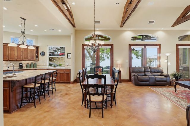 325 Wilderness DR W, Marble Falls, TX 78654