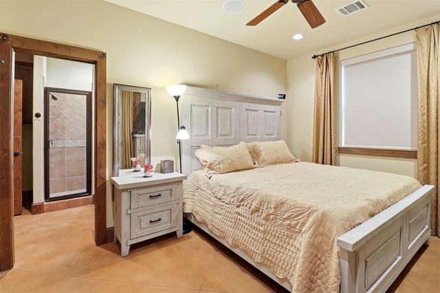 325 Wilderness DR W, Marble Falls, TX 78654