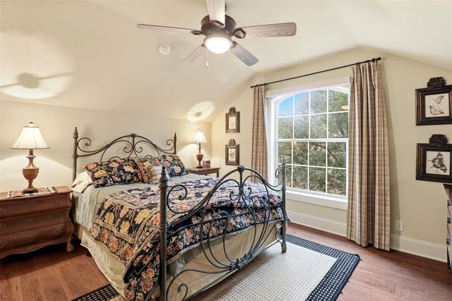 325 Wilderness DR W, Marble Falls, TX 78654