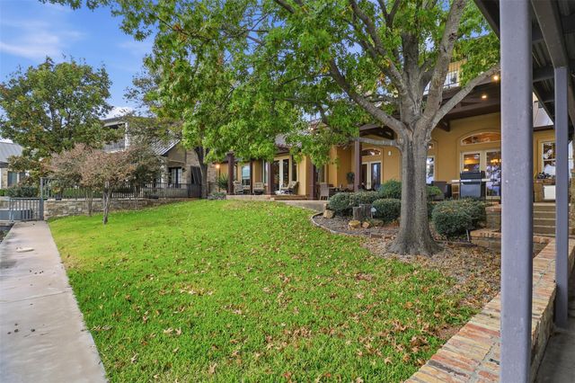 325 Wilderness DR W, Marble Falls, TX 78654