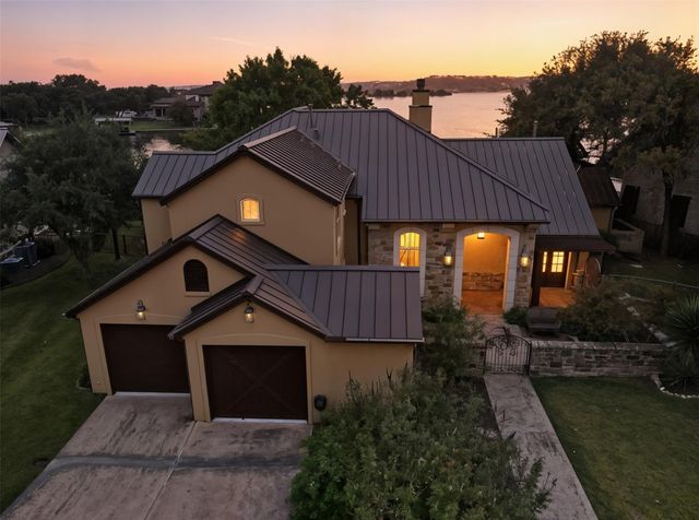 325 Wilderness DR W, Marble Falls, TX 78654