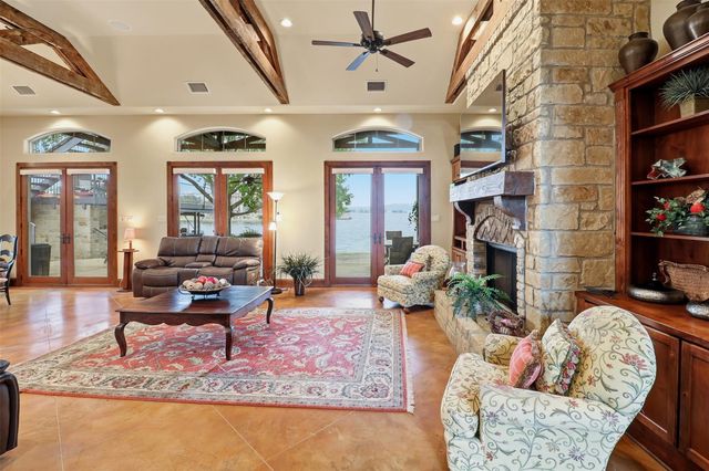 325 Wilderness DR W, Marble Falls, TX 78654