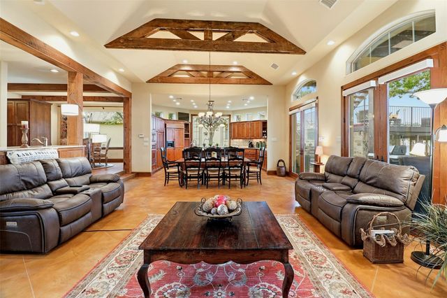 325 Wilderness DR W, Marble Falls, TX 78654