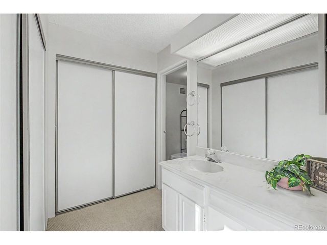 13601 E Marina Dr 213-101, Aurora, CO 80014