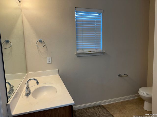 8462 FAVERO COVE, Converse, TX 78109