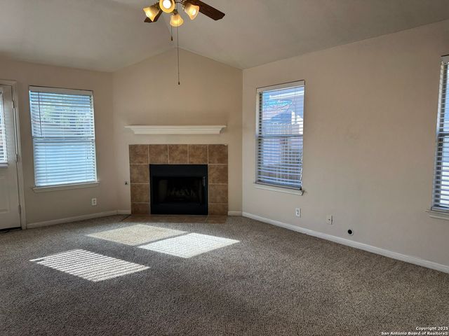 8462 FAVERO COVE, Converse, TX 78109