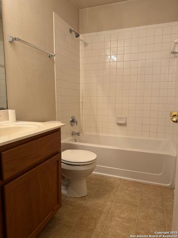 8462 FAVERO COVE, Converse, TX 78109