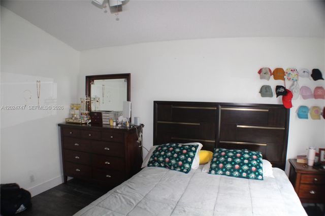 1317 SW 82nd Ave, North Lauderdale, FL 33068