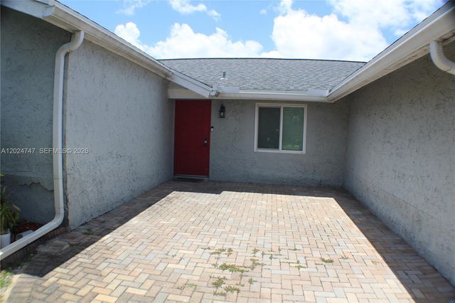 1317 SW 82nd Ave, North Lauderdale, FL 33068