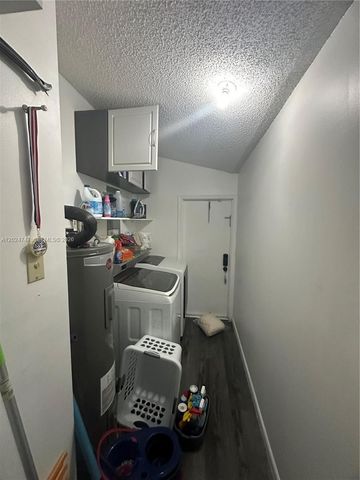1317 SW 82nd Ave, North Lauderdale, FL 33068