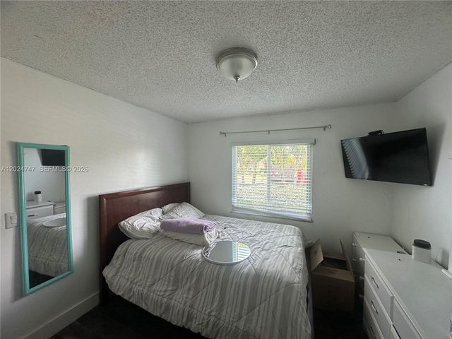 1317 SW 82nd Ave, North Lauderdale, FL 33068