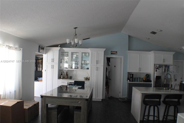 1317 SW 82nd Ave, North Lauderdale, FL 33068