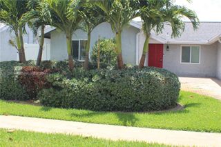 1317 SW 82nd Ave, North Lauderdale, FL 33068