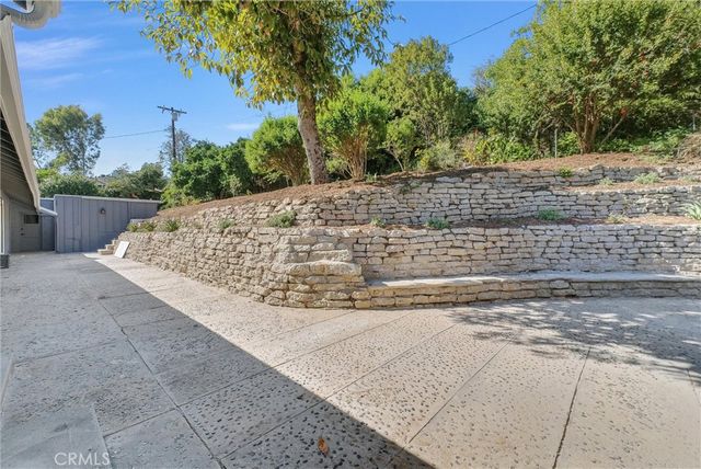 8450 Via Sierra Ramal, Whittier, CA 90605