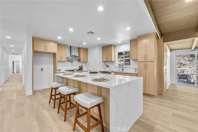 8450 Via Sierra Ramal, Whittier, CA 90605