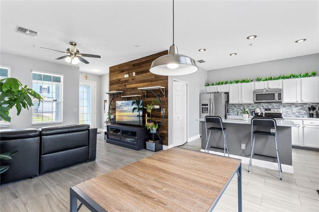 6187 CHAPLEDALE DRIVE, Orlando, FL 32829