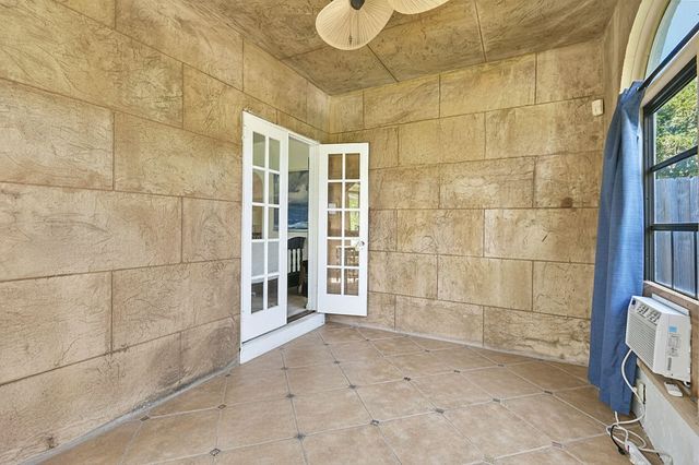 2118 Florida Avenue, West Palm Beach, FL 33401