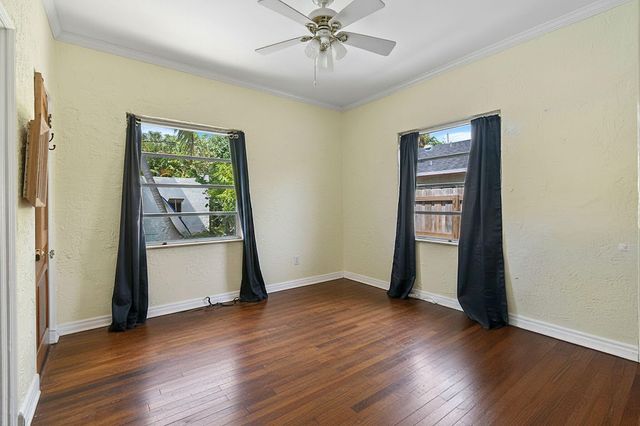 2118 Florida Avenue, West Palm Beach, FL 33401