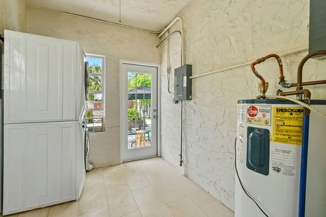 2118 Florida Avenue, West Palm Beach, FL 33401