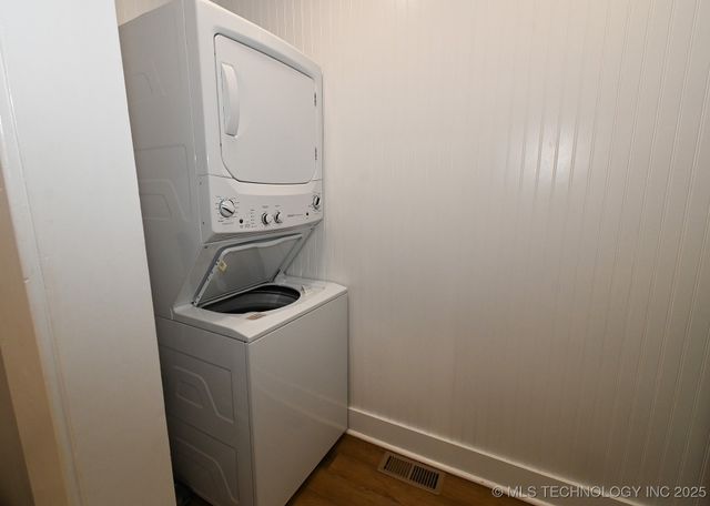 812 N Main Street, Gore, OK 74435