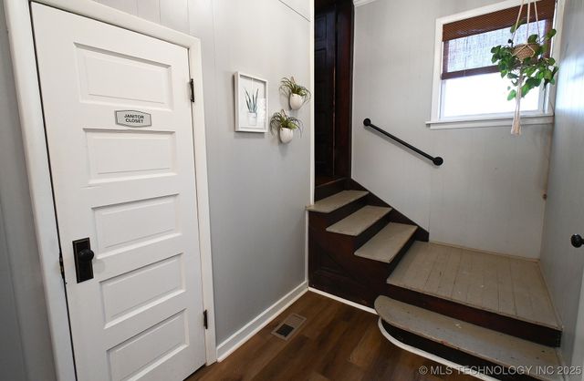 812 N Main Street, Gore, OK 74435