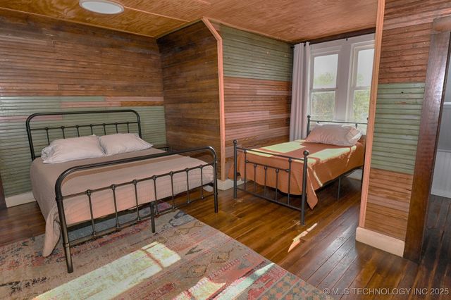 812 N Main Street, Gore, OK 74435