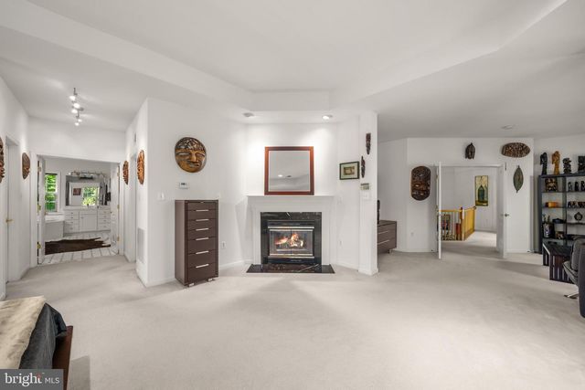 7136 AYERS MEADOW LN, Springfield, VA 22150