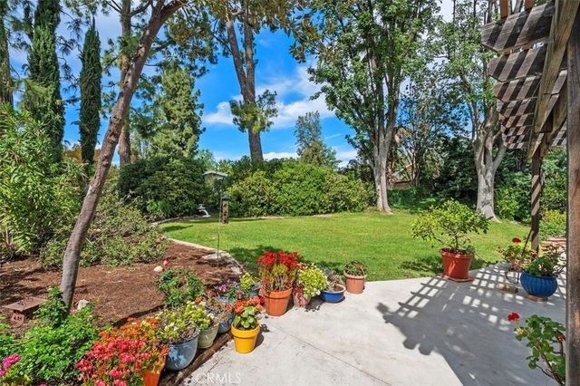 24133 Albers Street, Woodland Hills, CA 91367