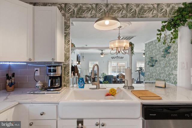 1216 MARSHALL AVE, Colonial Beach, VA 22443