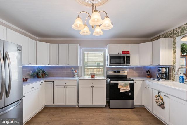 1216 MARSHALL AVE, Colonial Beach, VA 22443
