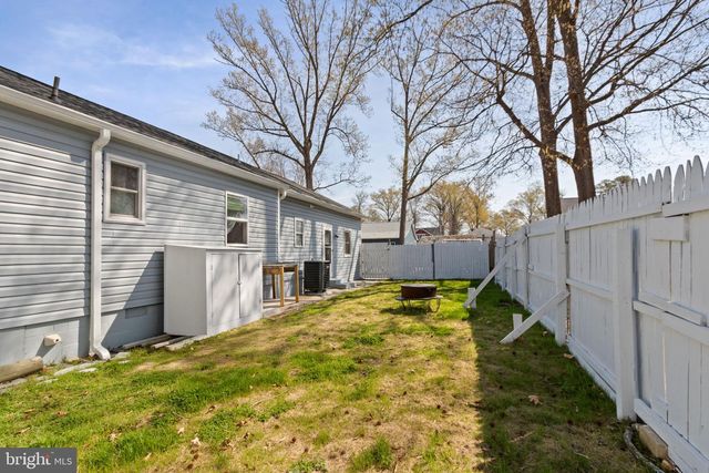 1216 MARSHALL AVE, Colonial Beach, VA 22443