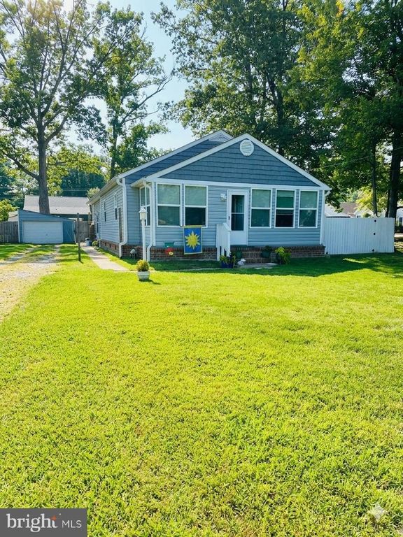 1216 MARSHALL AVE, Colonial Beach, VA 22443