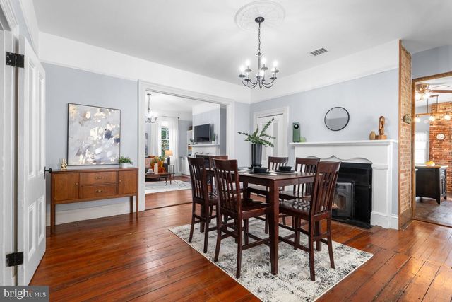 10007 CROOM RD, Upper Marlboro, MD 20772