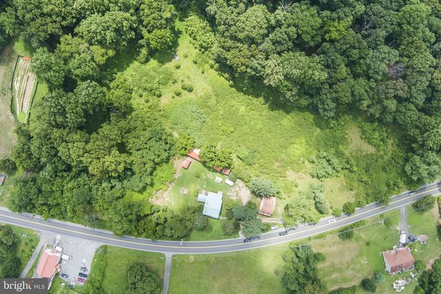 10007 CROOM RD, Upper Marlboro, MD 20772